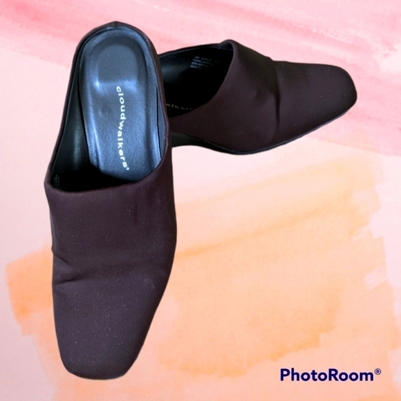 Cloud Walkers Shoes - Cloud Walkers brown stretch mules Size 10W GUC